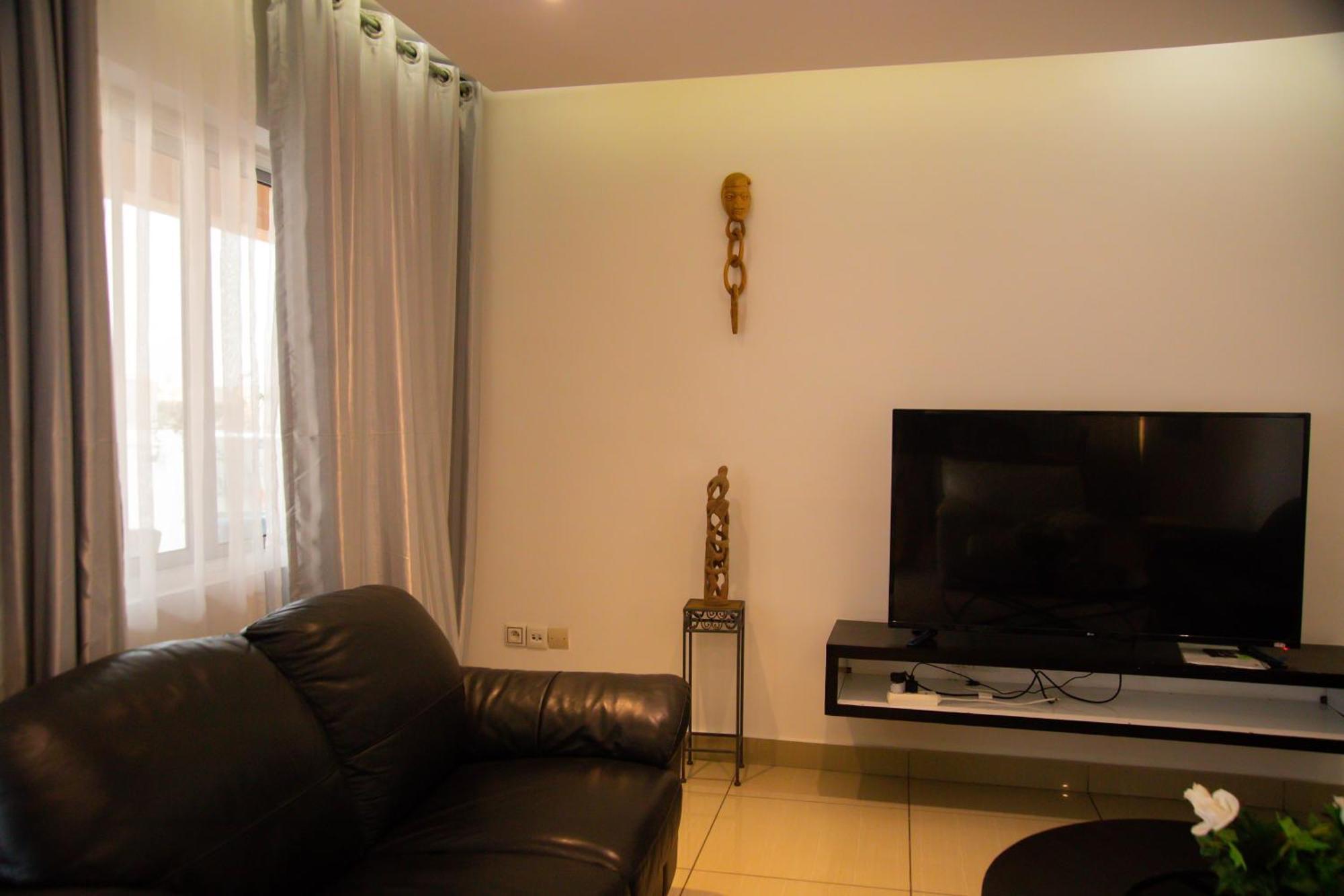 Imolease Hubert Sainte Rita Apartment Cotonou Luaran gambar