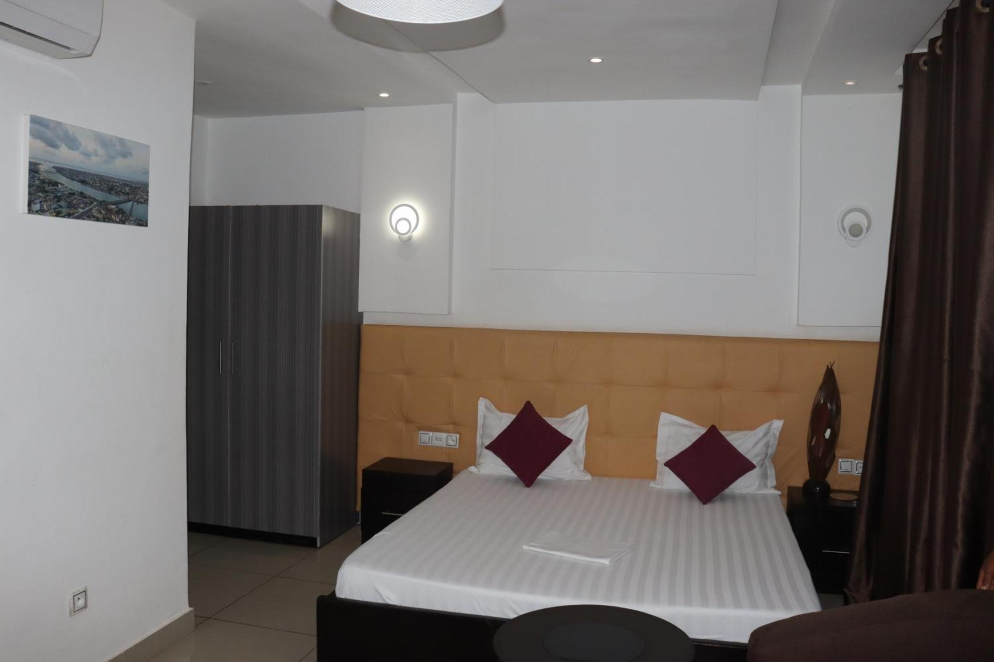 Imolease Hubert Sainte Rita Apartment Cotonou Luaran gambar