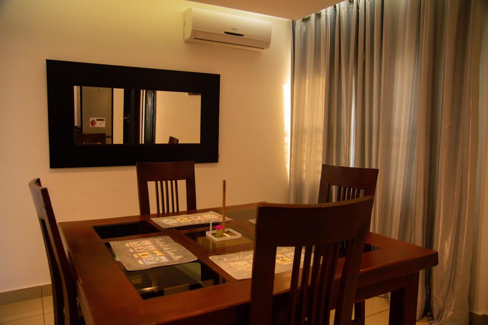 Imolease Hubert Sainte Rita Apartment Cotonou Luaran gambar